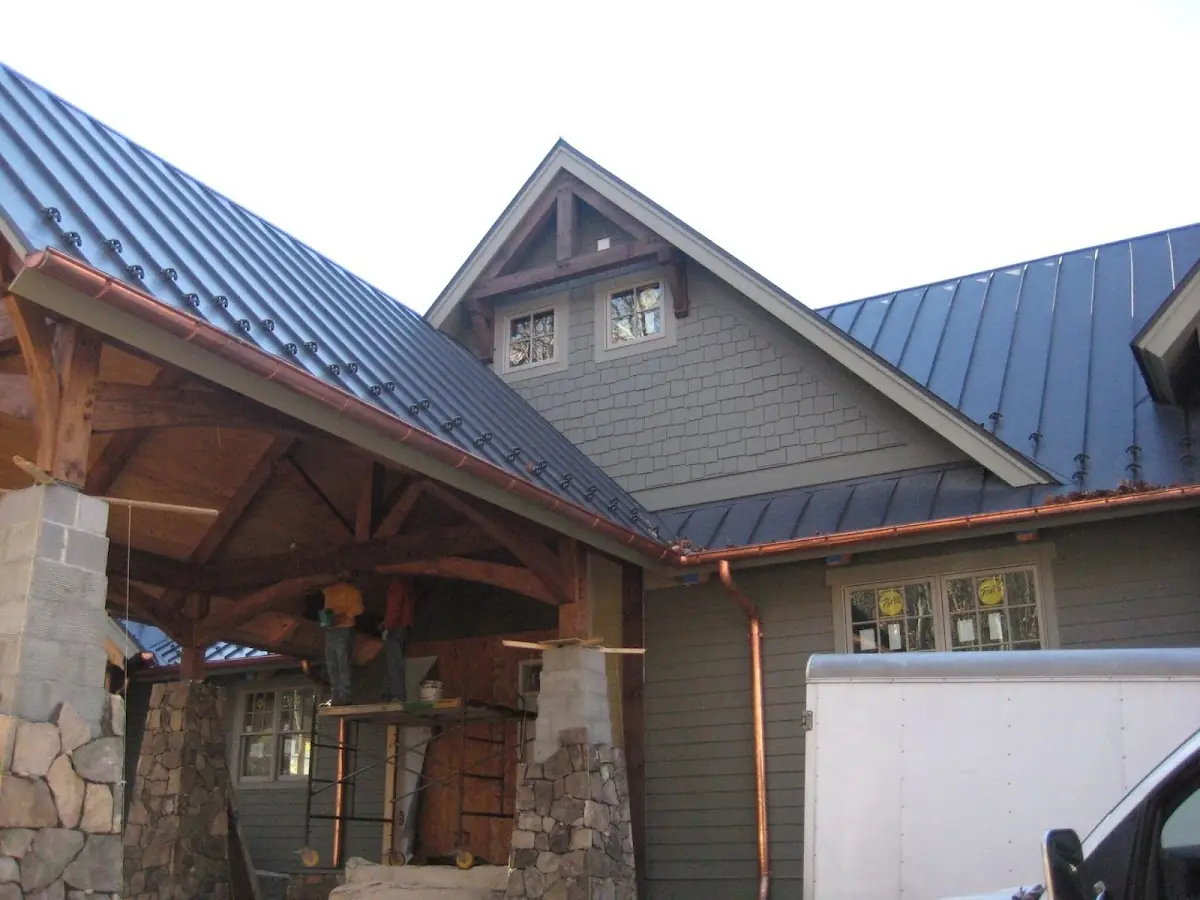 Craftsman Roofing team delivering quality roofing work in Eastern Lakewood